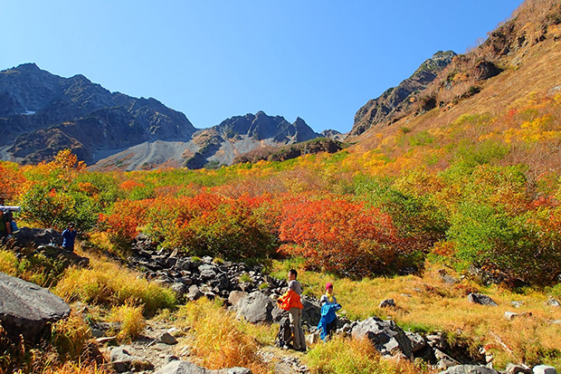 富士山の次に絶対に登りたい5つの山　紅葉の涸沢カール編